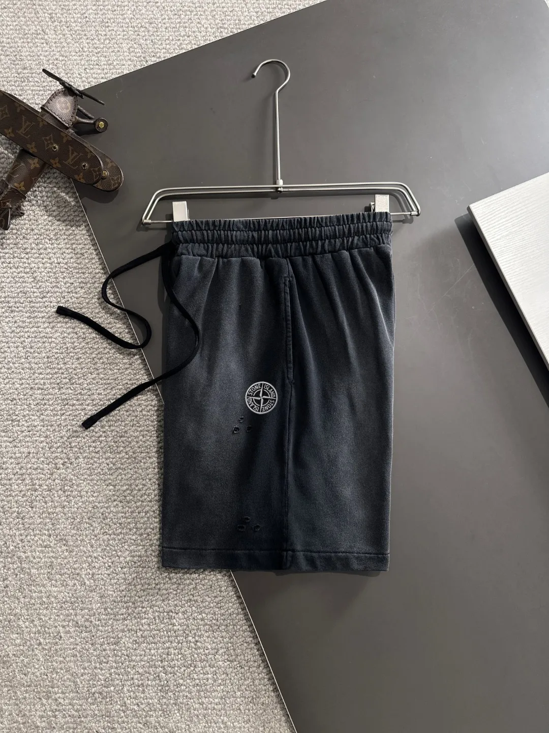🅿️330 Next day shipping High-end goods Stone Island 2025 spring and summer new elastic band casual heavy-duty color-washed shorts, batik tripe sweat-absorbent and breathable, counter-customized fabrics with high breathability and comfort, impeccable details, brand element design concept, reflecting high quality. It feels delicate and soft! It presents a casual cut and the upper body shape is great! Size: S-XL
